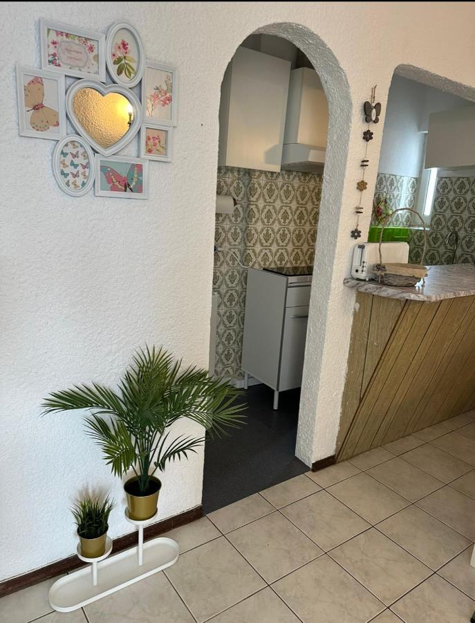 Quarteira Home Beach Ferias Tranquilas A 1Km Da Praia Totalmente Renovado 外观 照片