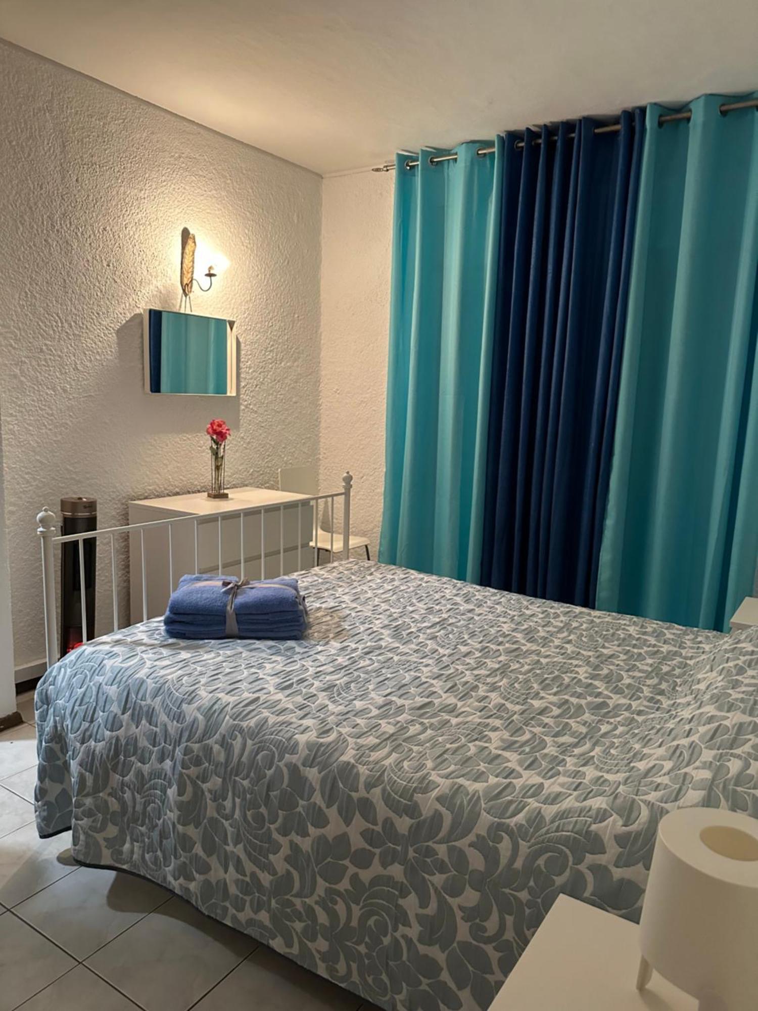 Quarteira Home Beach Ferias Tranquilas A 1Km Da Praia Totalmente Renovado 外观 照片