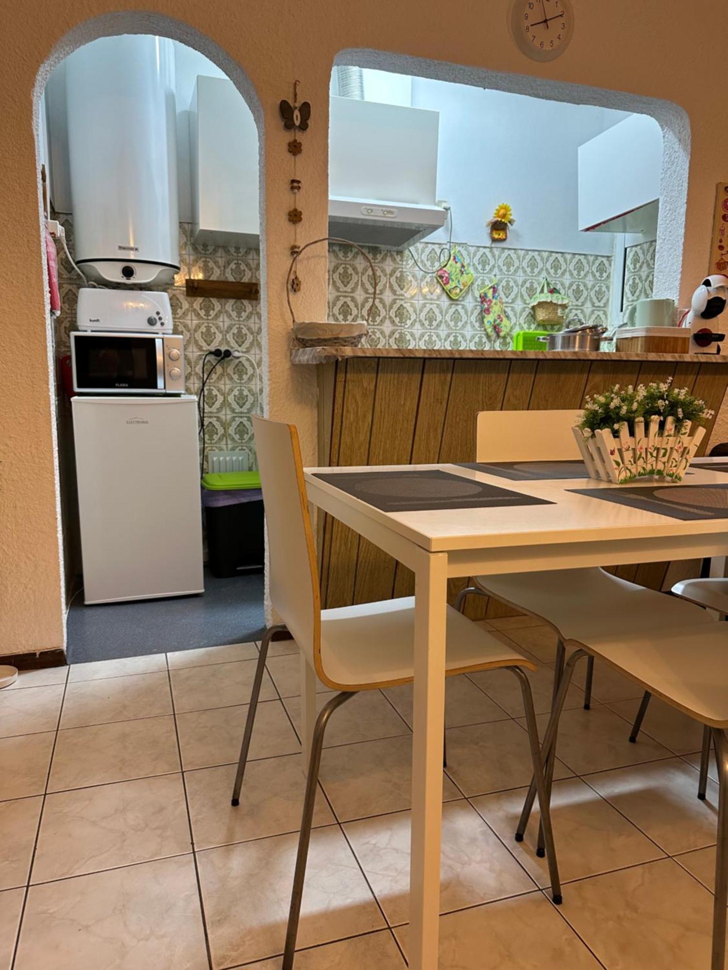 Quarteira Home Beach Ferias Tranquilas A 1Km Da Praia Totalmente Renovado 外观 照片